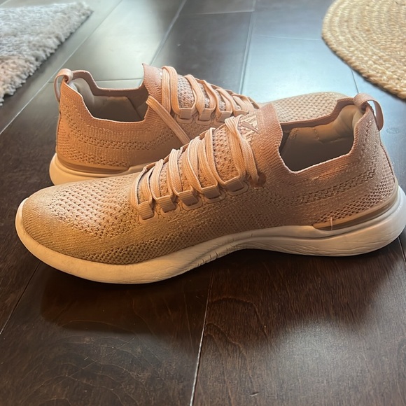 APL Women's TechLoom Breeze - Picture 4 of 8